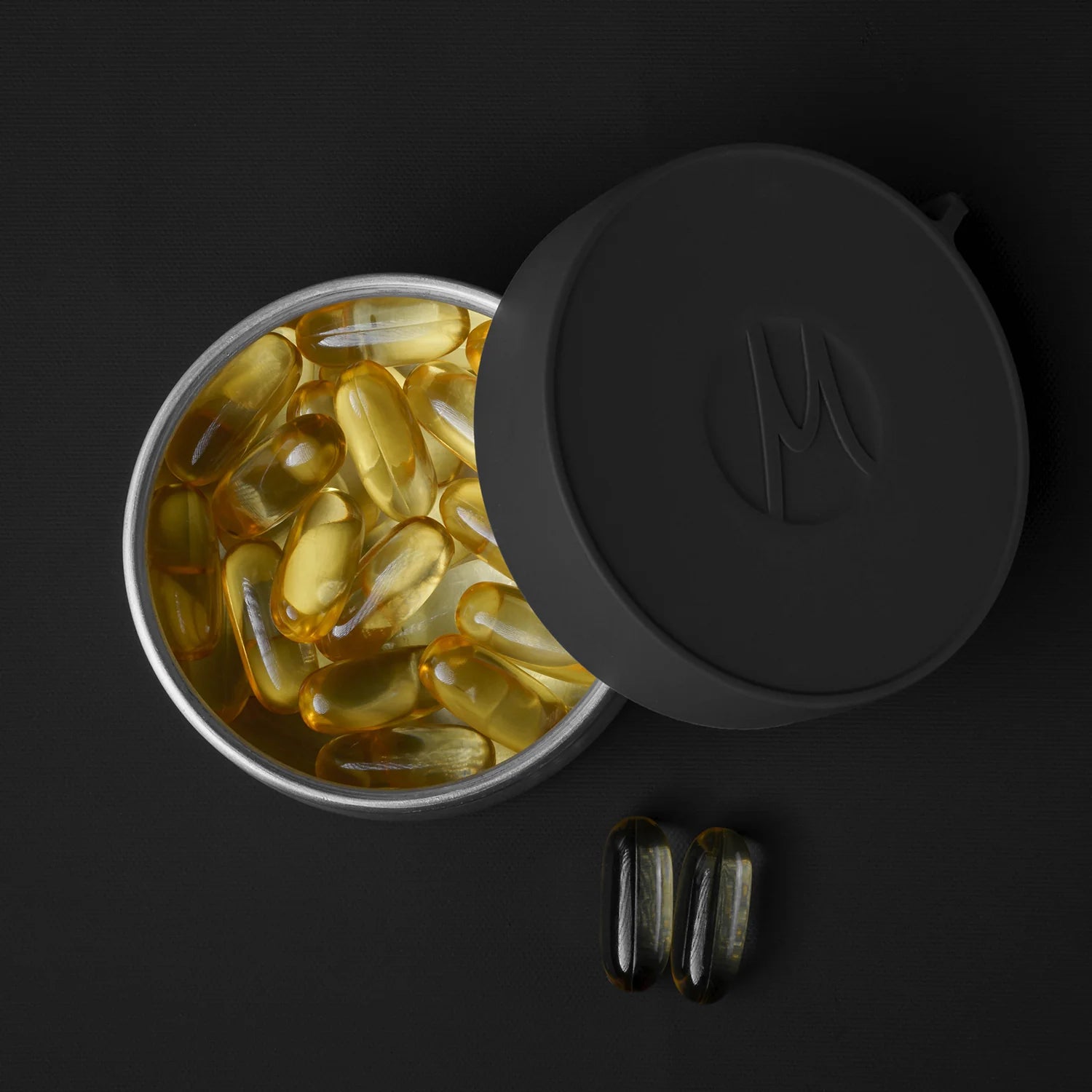 0004__Matador_Canisters_Overhead_Fishoil_1500x
