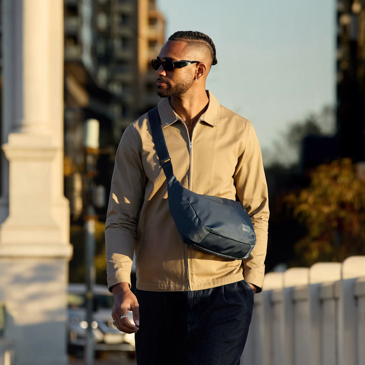 Bellroy Laneway Crescent Bag 7L - Ink