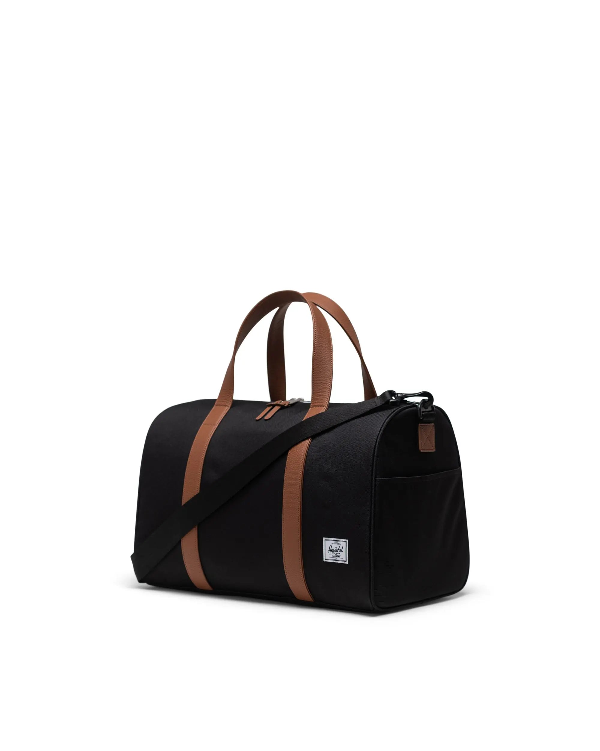 Herschel Supply Novel Carry On Duffel 26.5L- Black