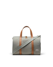 Herschel Supply 26.5L Novel Duffel Carry On - Seagrass /White Stitch