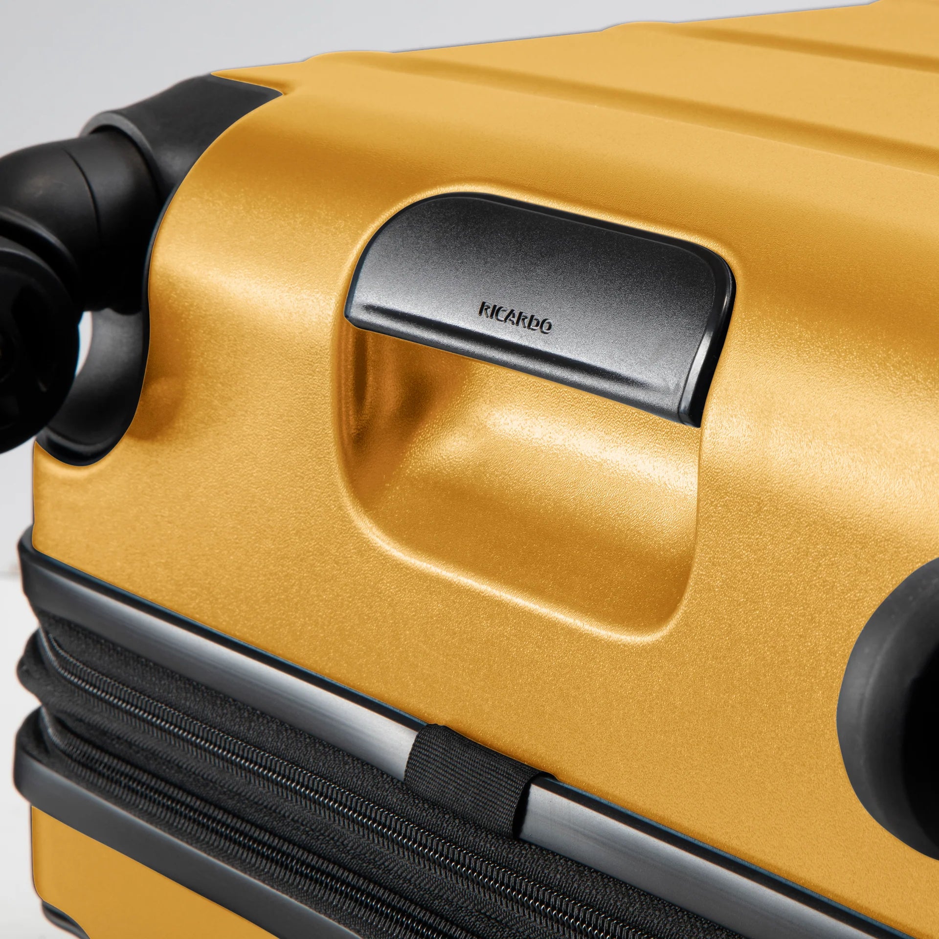 Ricardo Beverly Hills Cambria Hardside Medium Check-In Expandable Spinner -Mango Tango