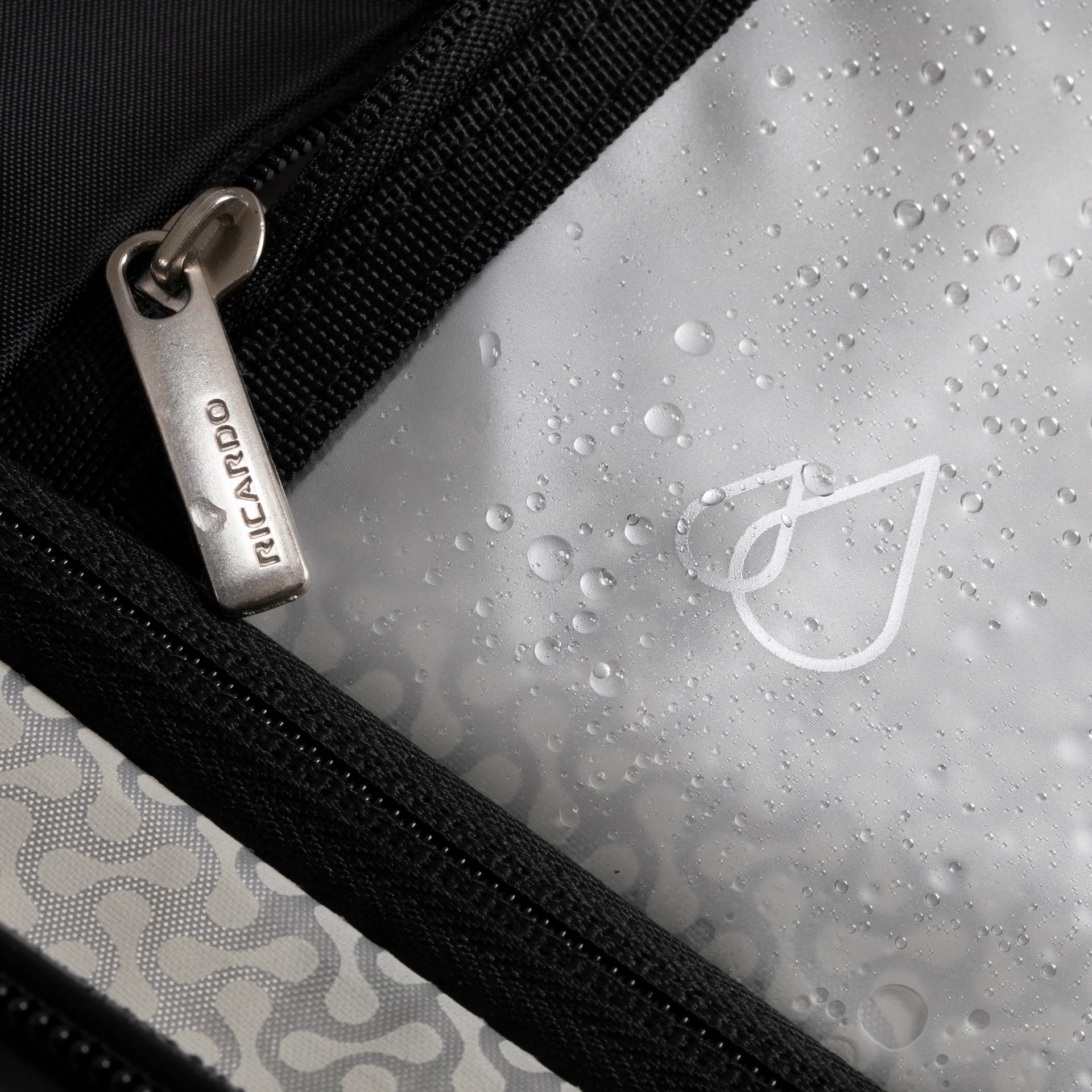 Ricardo Beverly Hills Cambria Hardside Medium Check-In Expandable Spinner -Mango Tango