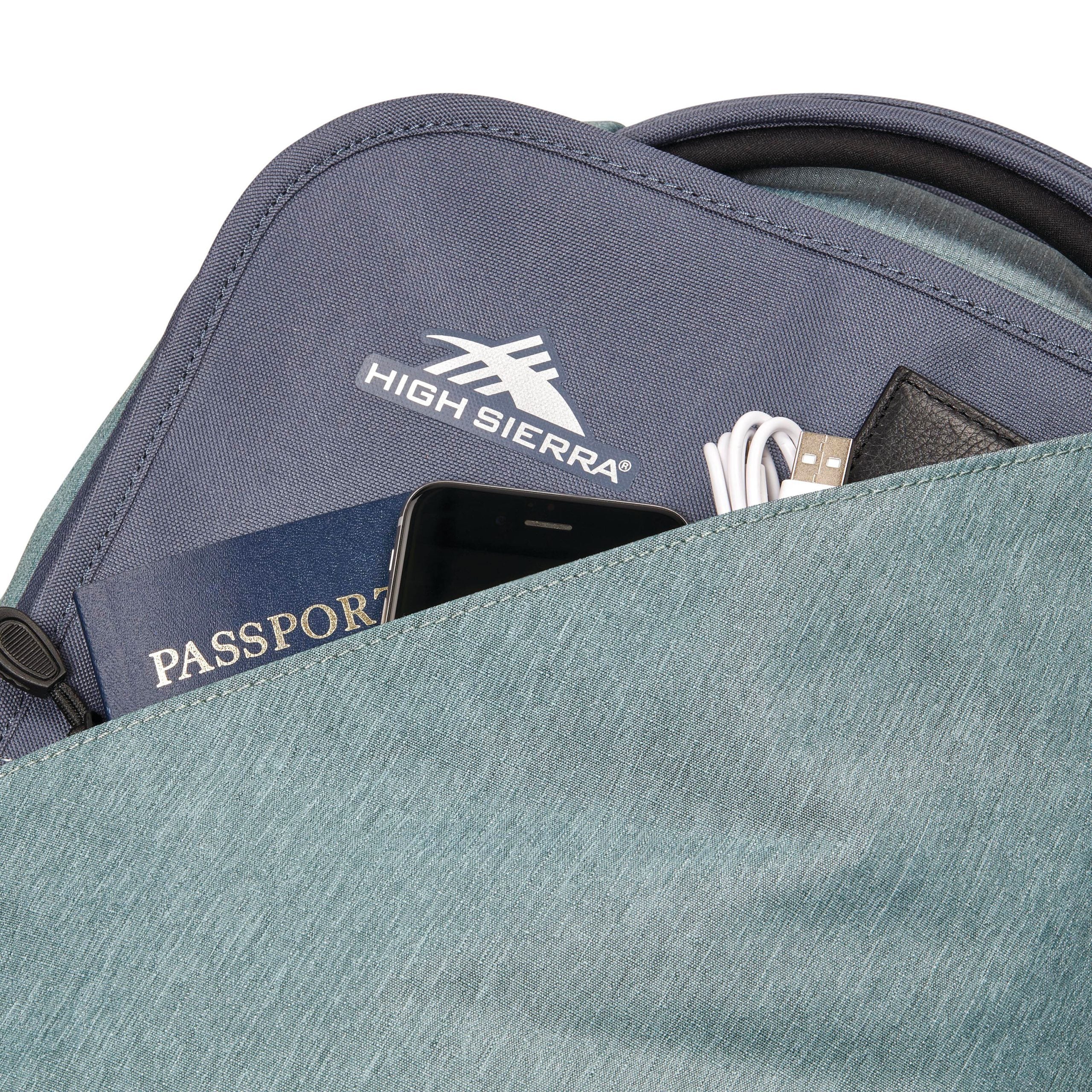 1429039673_22Wheeled_4_FrontPocket