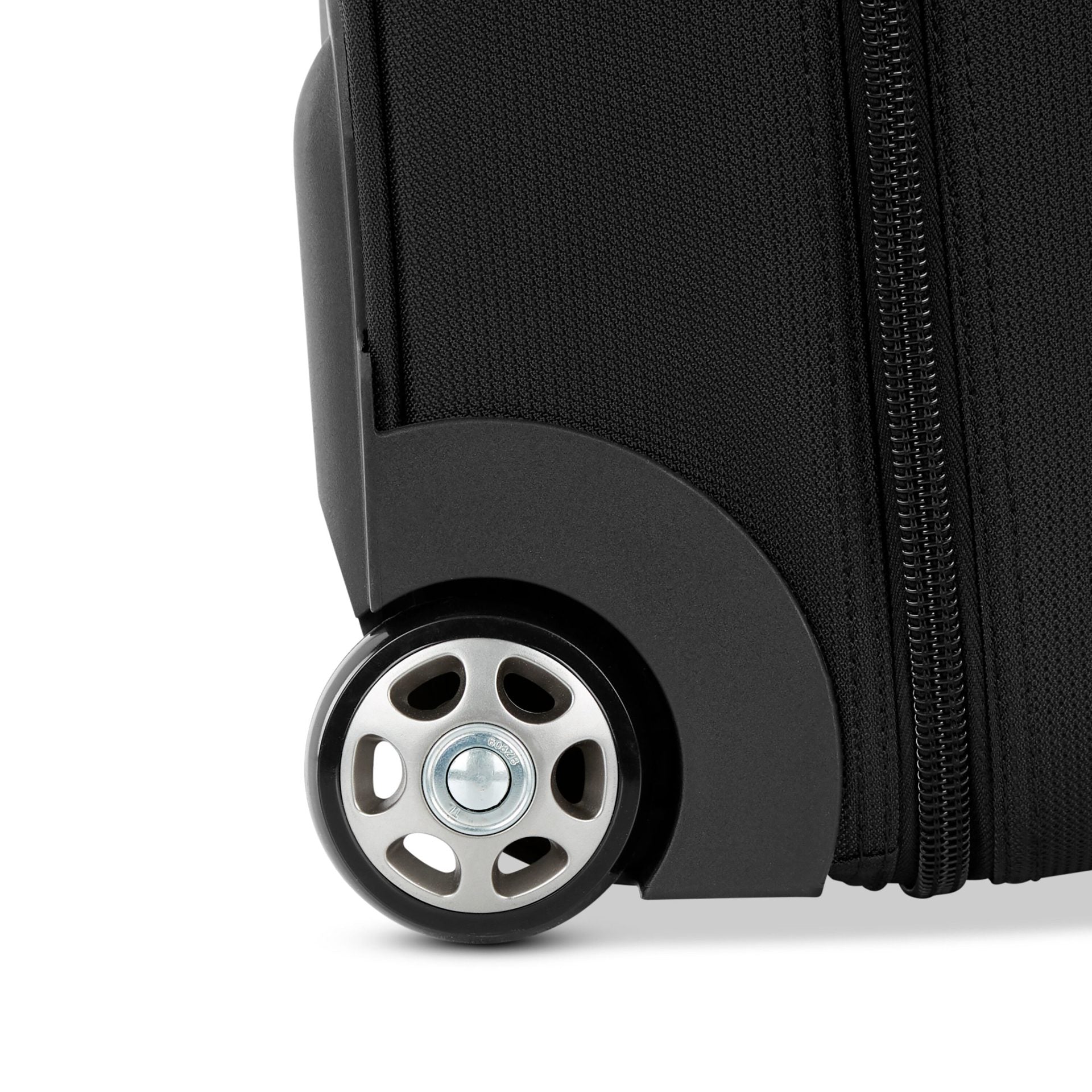 1450571041_GarmetBag_19_Upright_Wheels