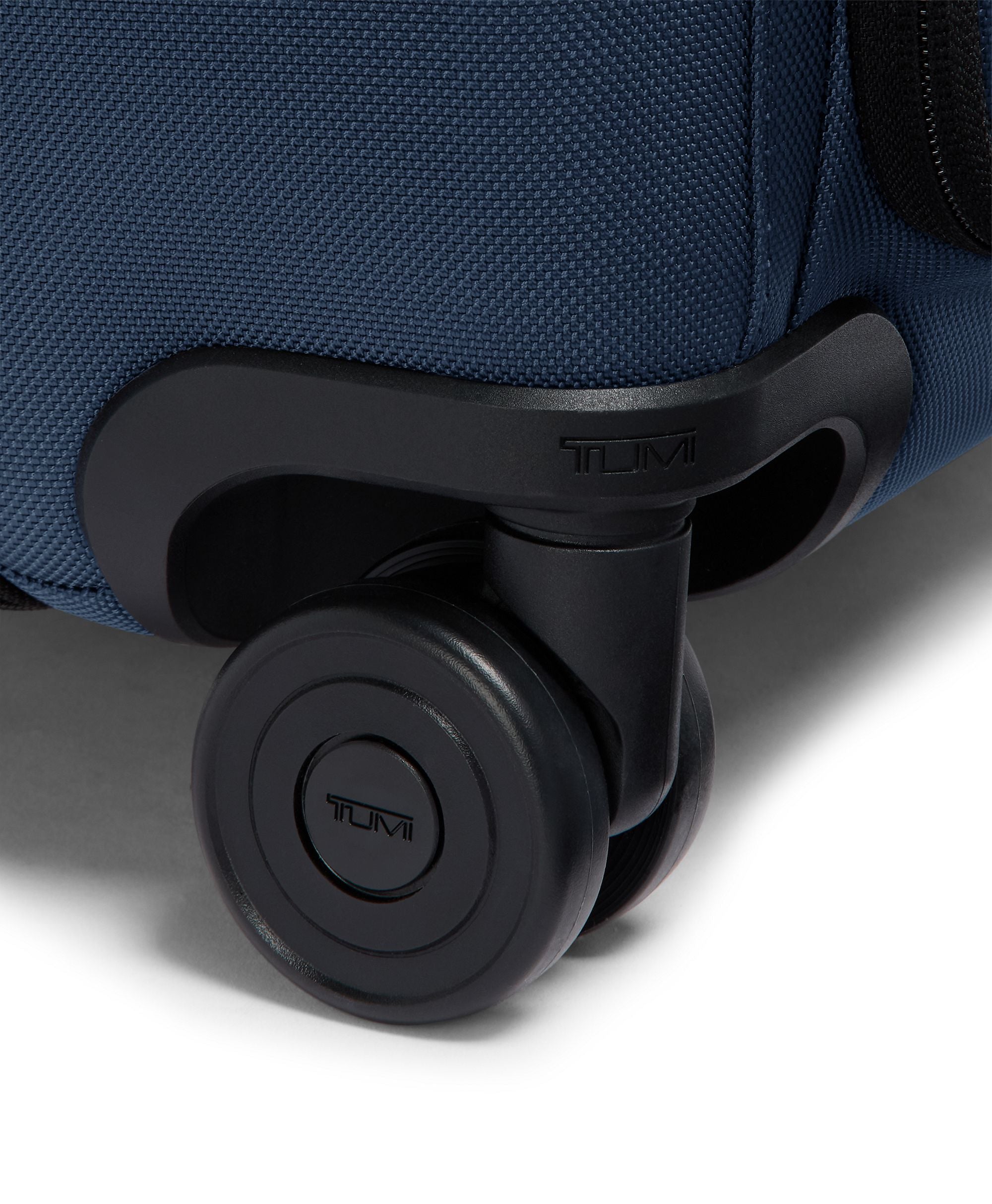 Tumi Alpha Large Dual Access Expandable - Navy