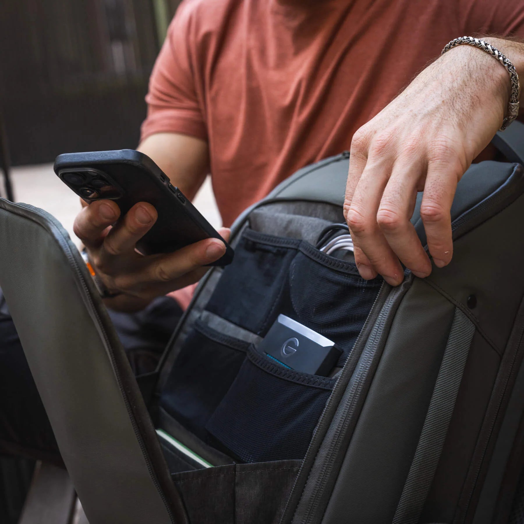 nomatic travel bag vs osprey Nomatic Travel Pack 20L