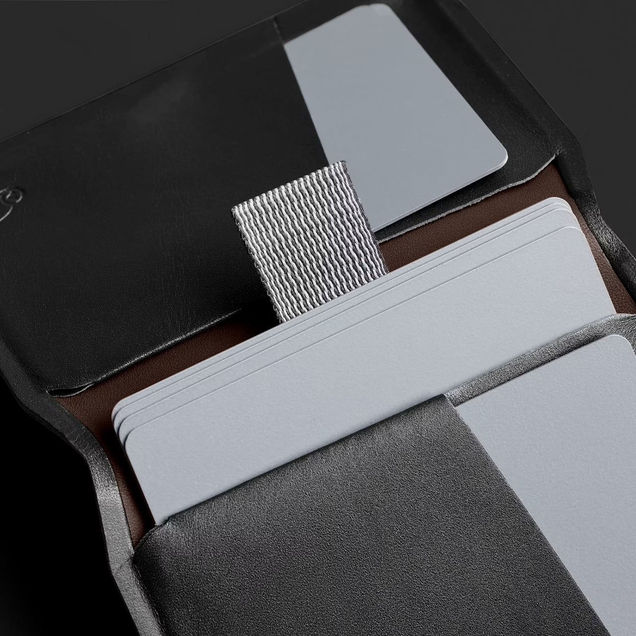 Bellroy Apex Slim Sleeve - Raven