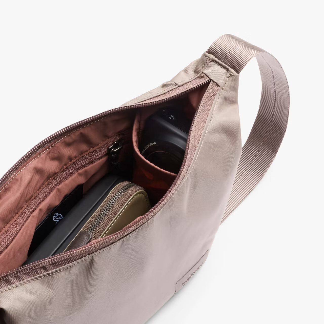Bellroy Laneway Crescent Bag 2.5L - Fawn