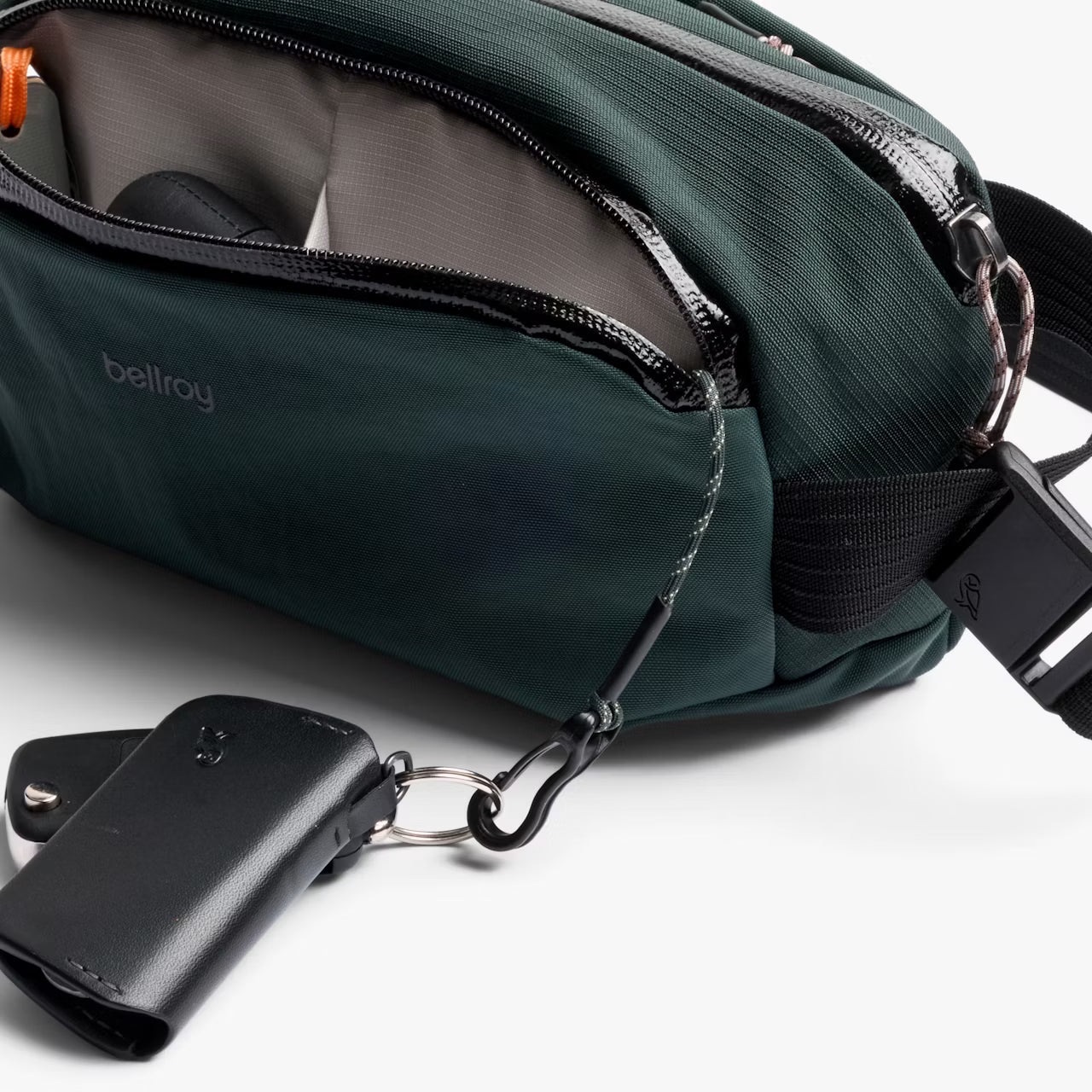Bellroy Venture Ready Sling 2.5L - Deep Ocean