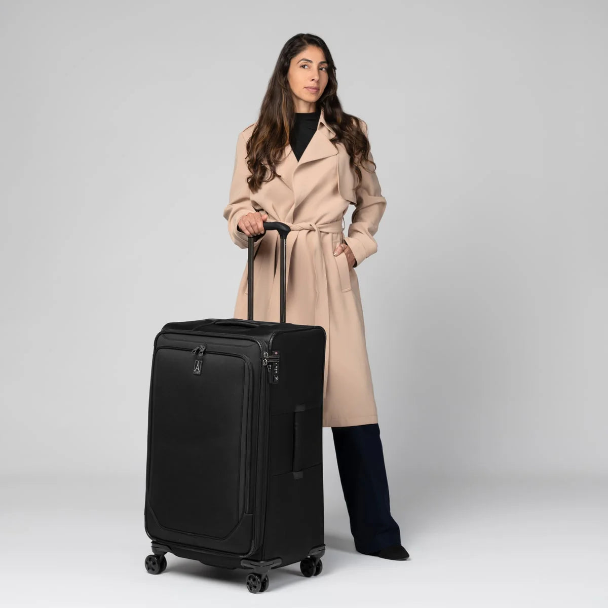 Travelpro Crew Classic Large Check-in Spinner - Black – Irv's Luggage Travelpro Crew Classic Large Check-in Spinner - Black – Irv's Luggage