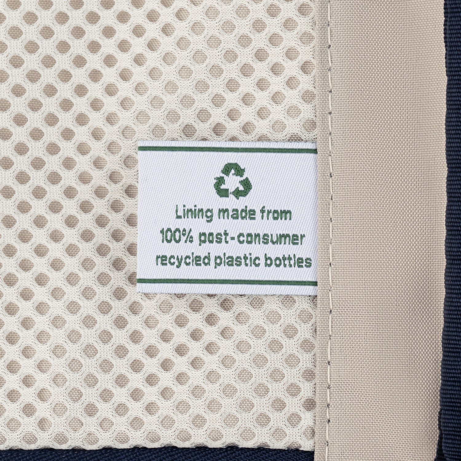 Travelpro Platinum Elite Hardside Expandable Carry On Spinner - Cream White