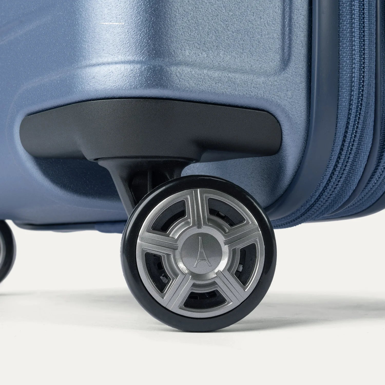 Travelpro Platinum Elite V2 Hardside  Compact Carry-On Expandable Spinner - Dark Blue Sky