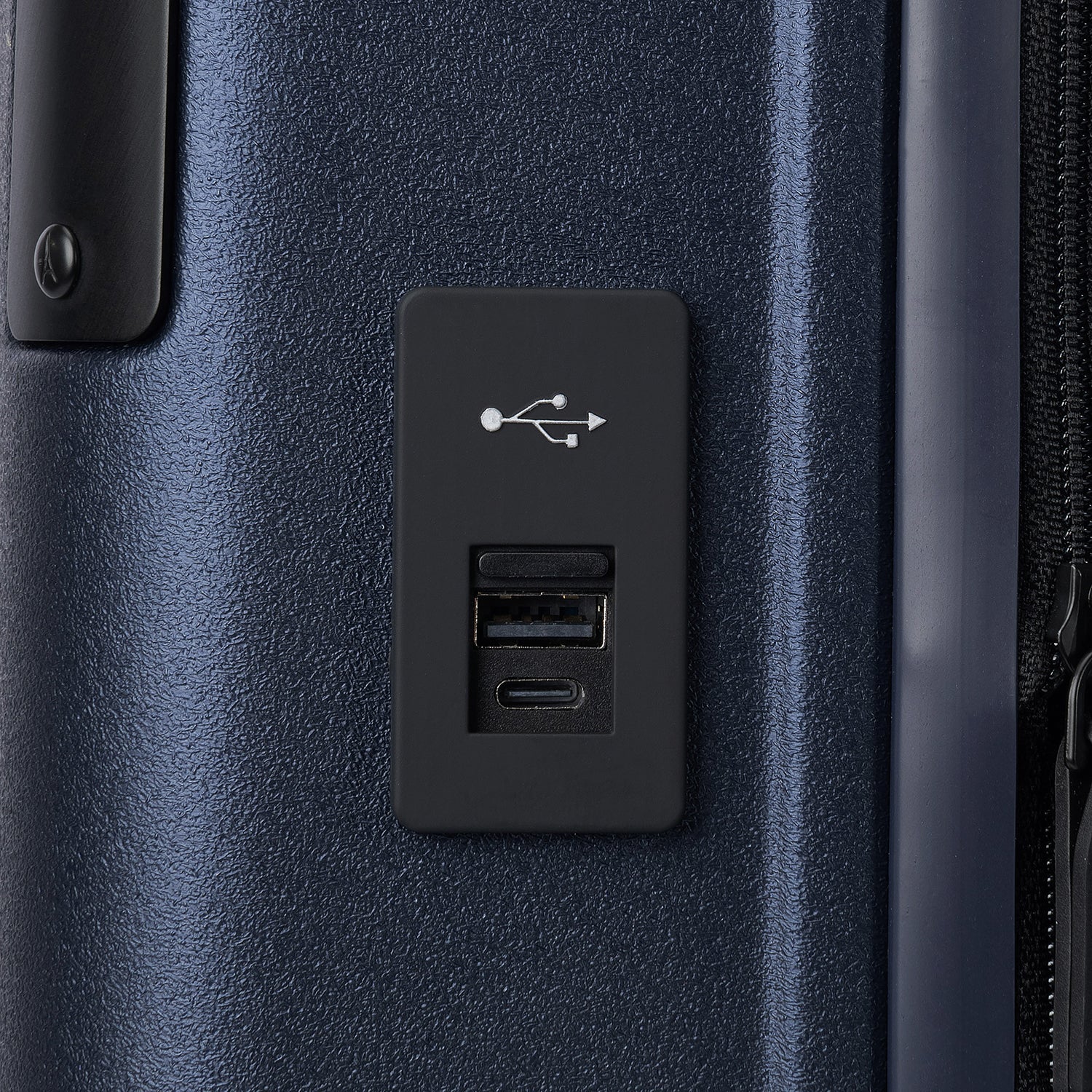 Travelpro Platinum Elite V2 Hardside  Compact Carry-On Expandable Spinner -Aviator Navy