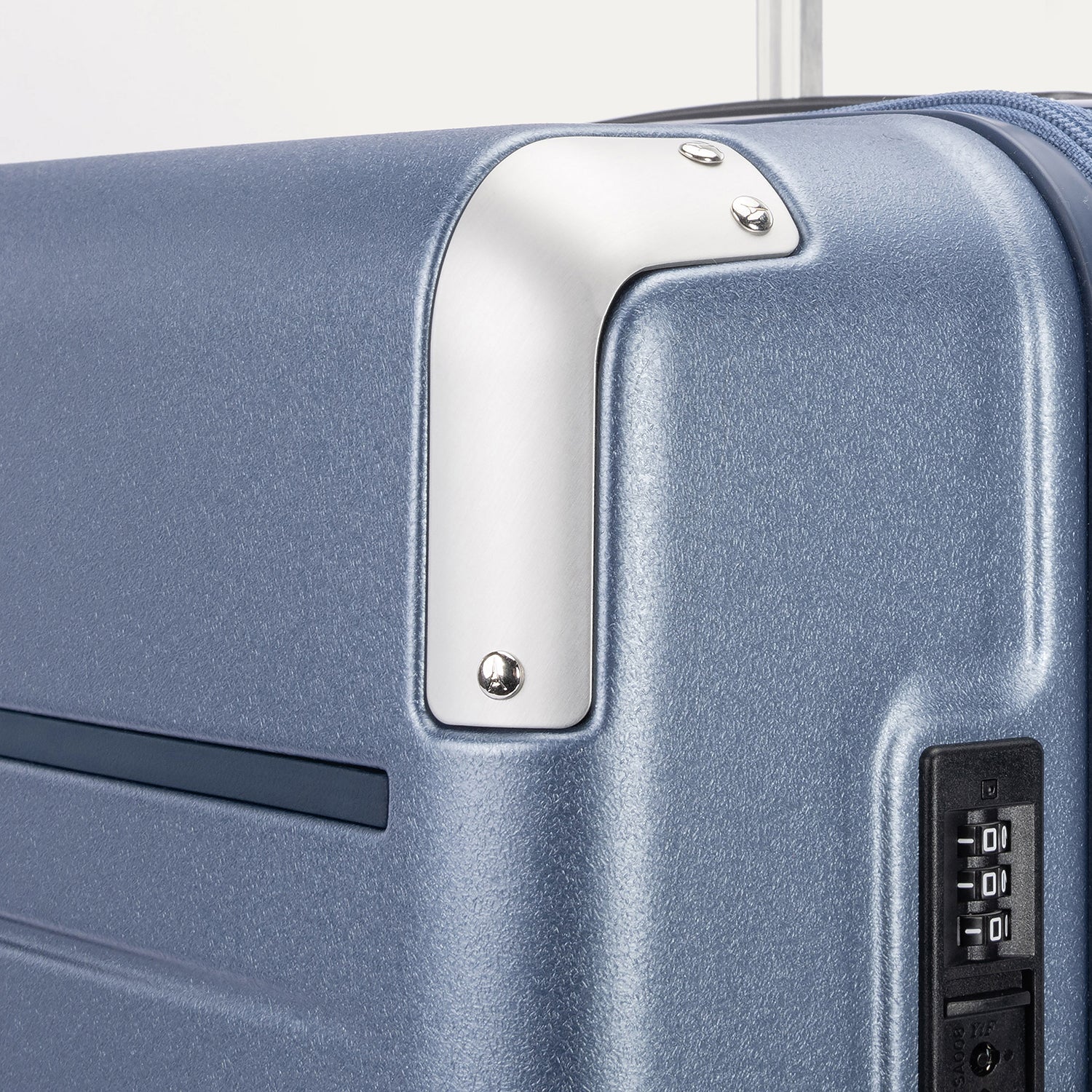 Travelpro Platinum Elite V2 Hardside Medium Check-In Expandable Spinner - Dark Blue Sky
