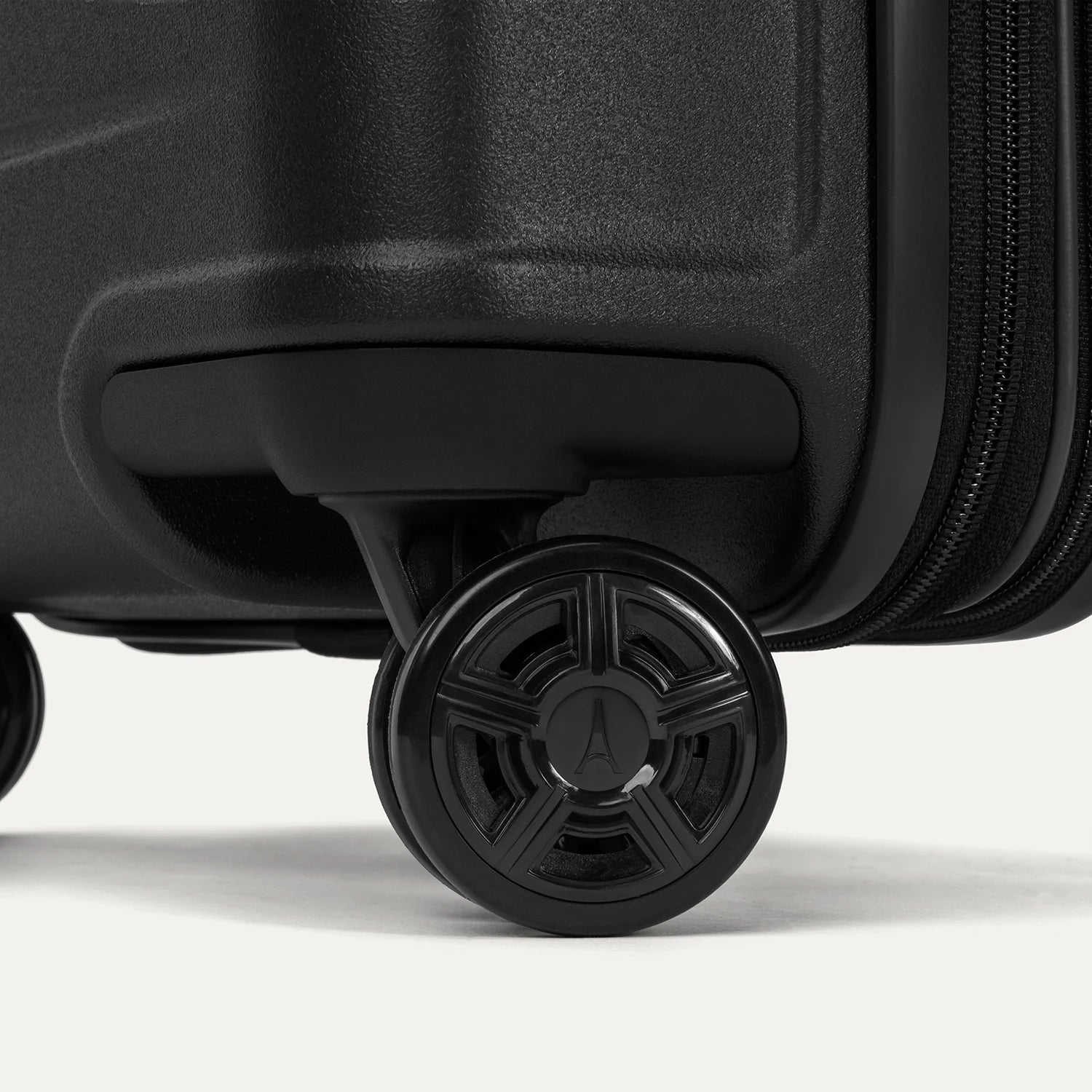 Travelpro Platinum Elite V2 Hardside Large Check-In Expandable Spinner - Black