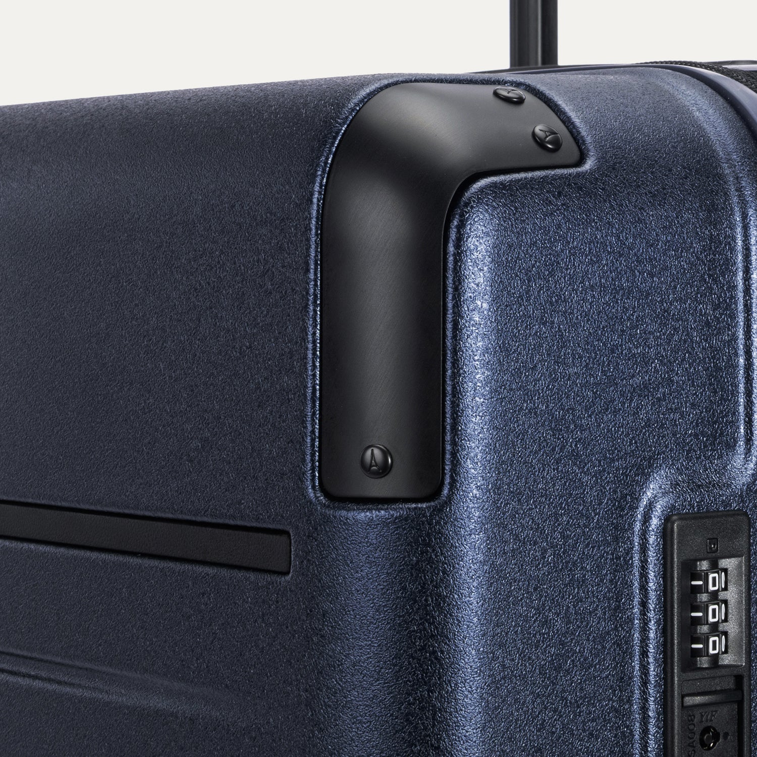 Travelpro Platinum Elite V2 Hardside Large Check-In Expandable Spinner - Aviator Navy