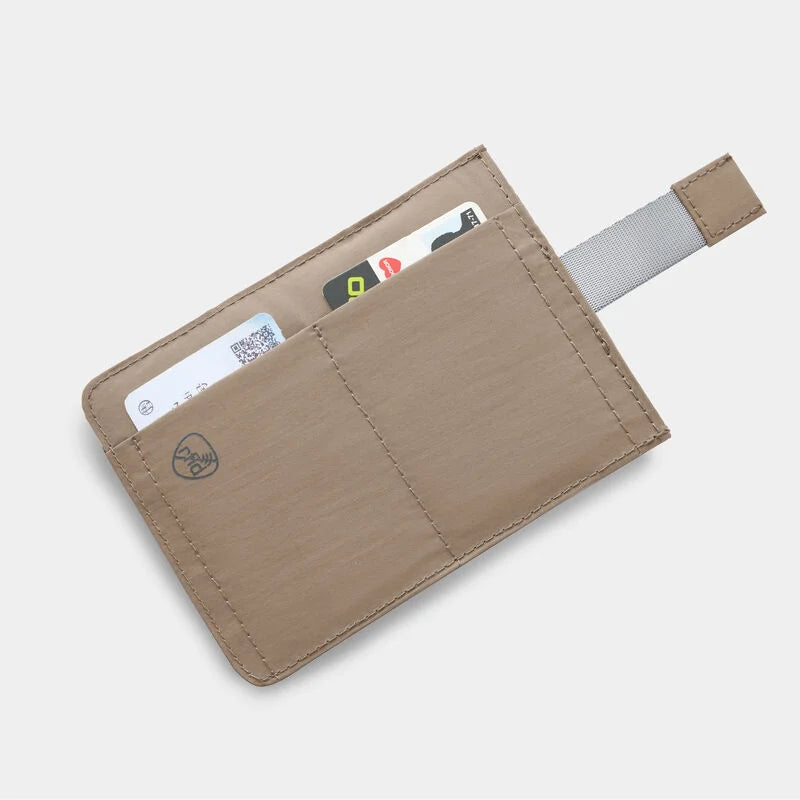 Travelon RFID Blocking Pull-Up Passport Holder - Sable