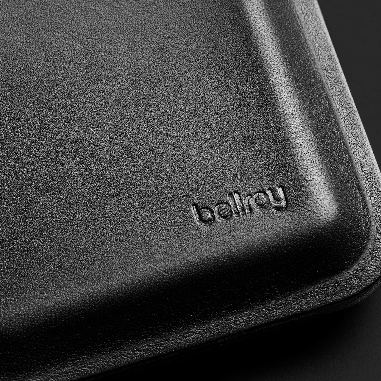 Bellroy Apex Slim Sleeve - Raven