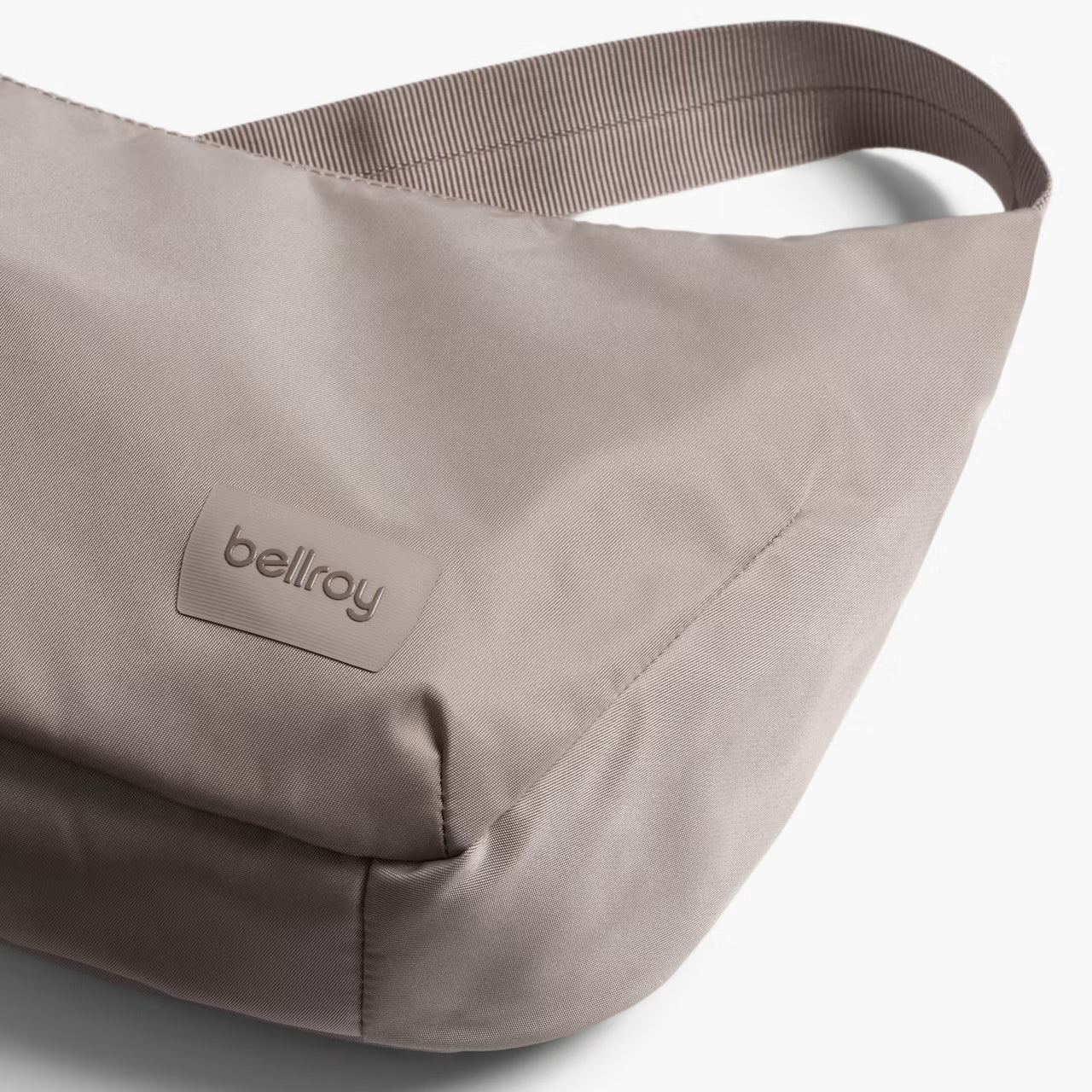 Bellroy Laneway Crescent Bag 2.5L - Fawn