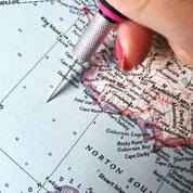 Daisy Mae Chicago Illinois Map Luggage Tag Suitcase Handle Wrap: Luggage Tag