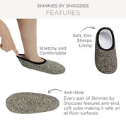 Snoozies Womens Skinnies Slippers Black & White Daisy Small