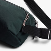 Bellroy Venture Ready Sling 2.5L - Deep Ocean
