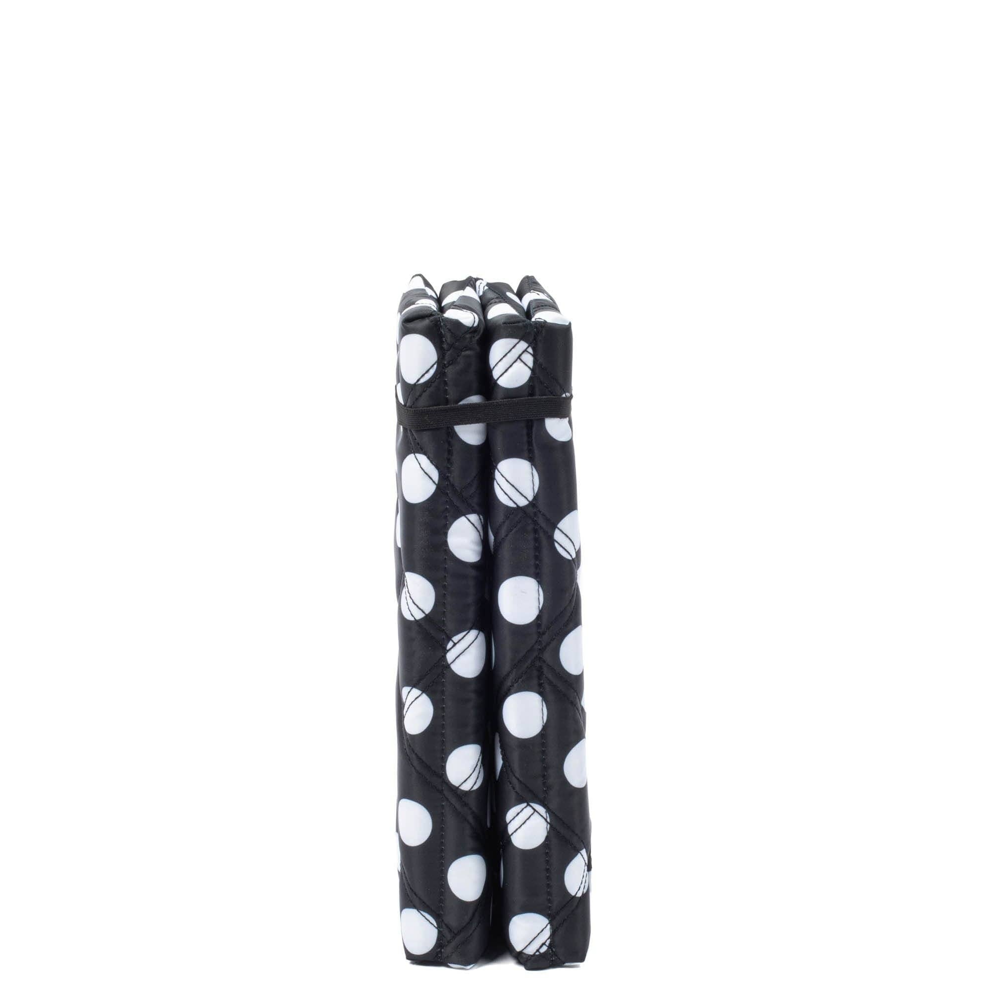 Lug Landing Pad Seat Cushion: BLACK LARGE DOT