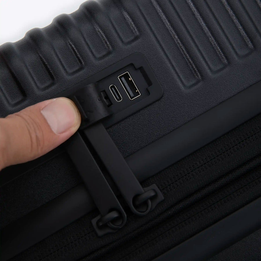 NOBL Travel Carry-On: All-in One Expandable - Jet Black
