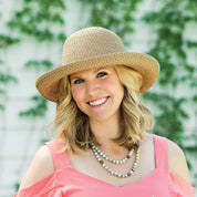 Amelia-0403_f5671ca1-1168-48b4-8502-a5fc83466f36_2048x