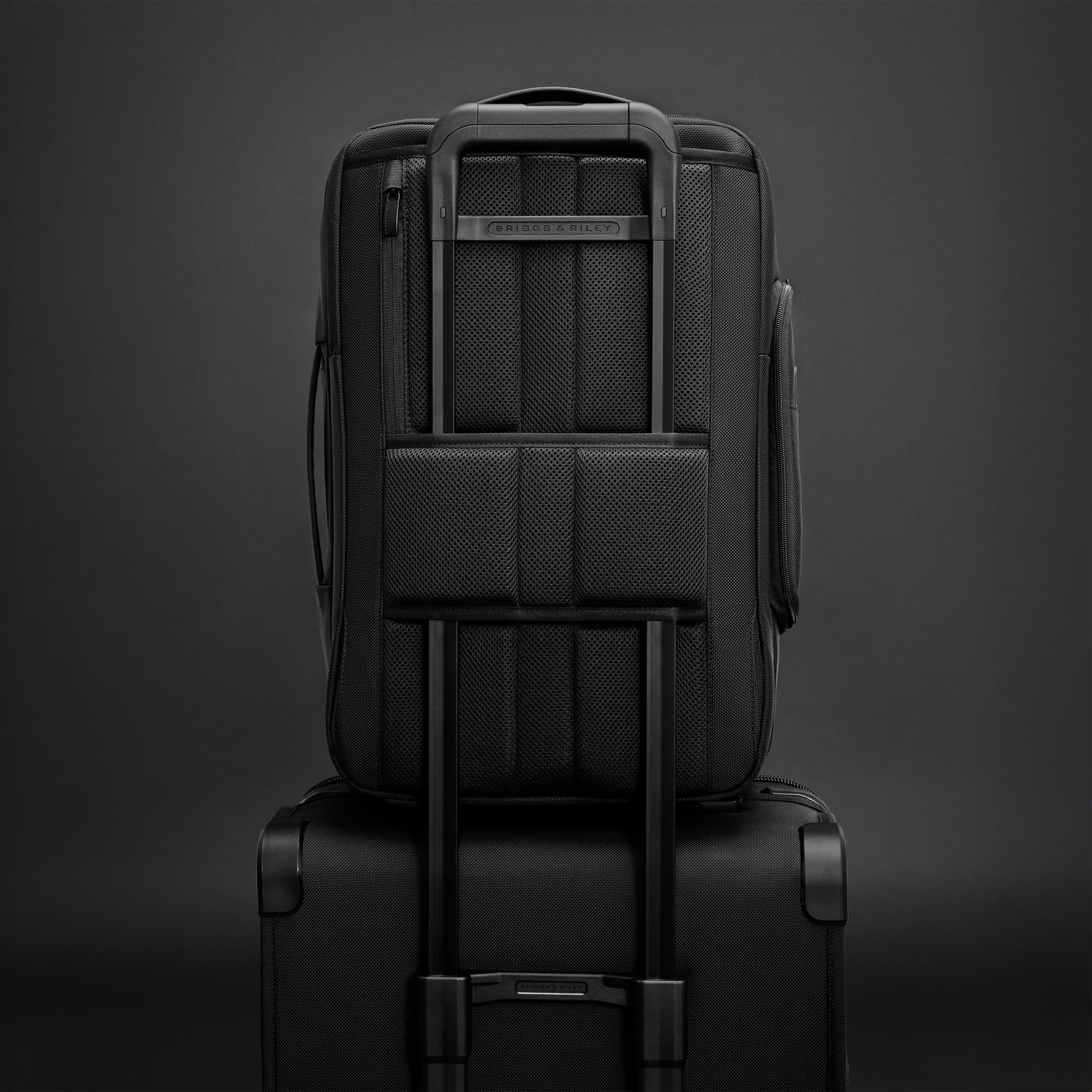 Briggs & Riley Baseline Medium Convertible Backpack - Black