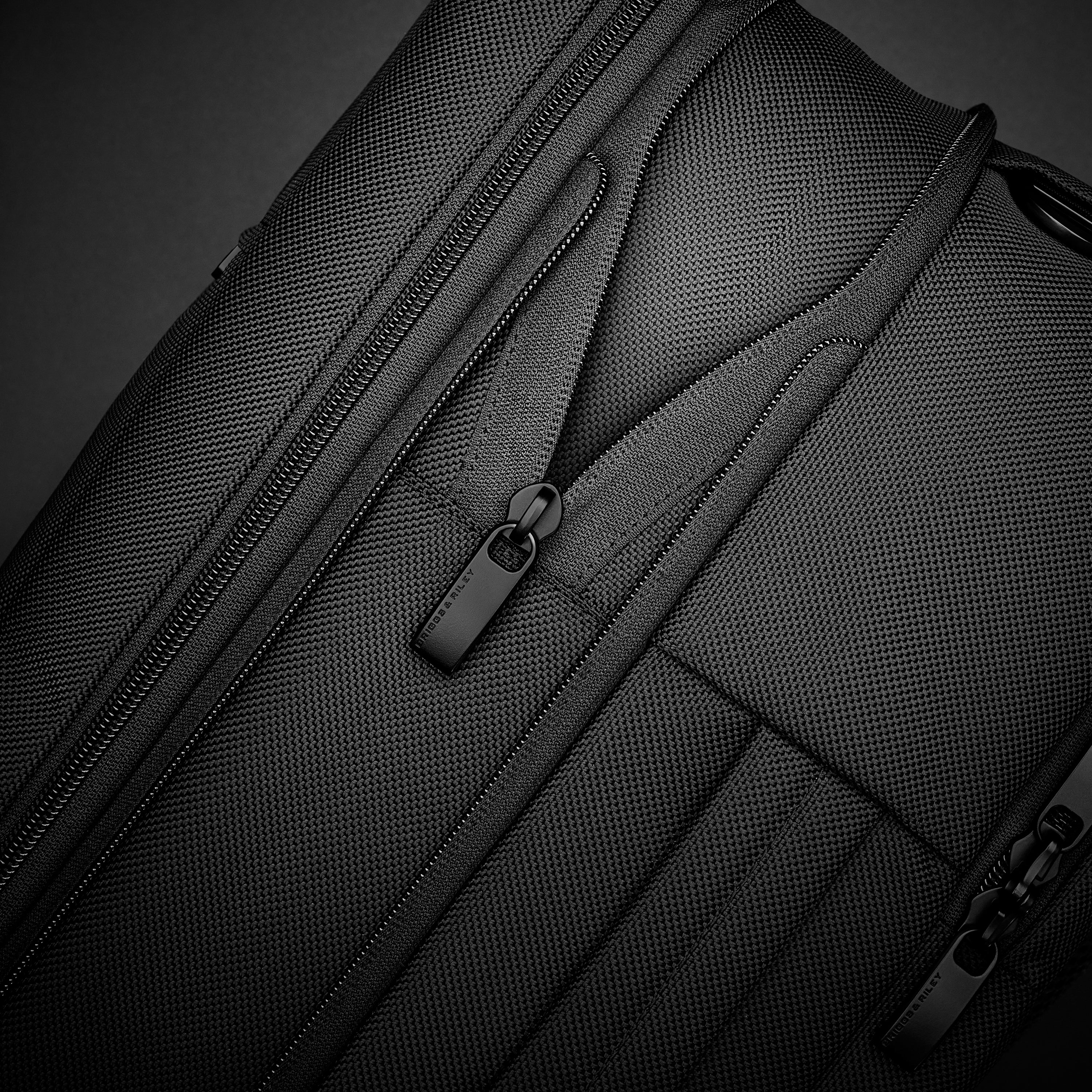 Briggs & Riley Baseline Medium Convertible Backpack - Black