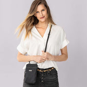 BRD428_B0054_model02