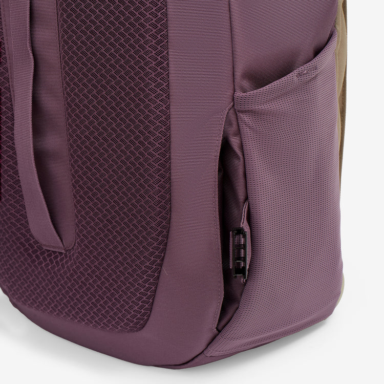 Eagle Creek Tour Lite Travel Pack 38L -Desert Violet