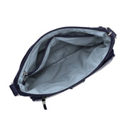 GOB282_B0867_Interior