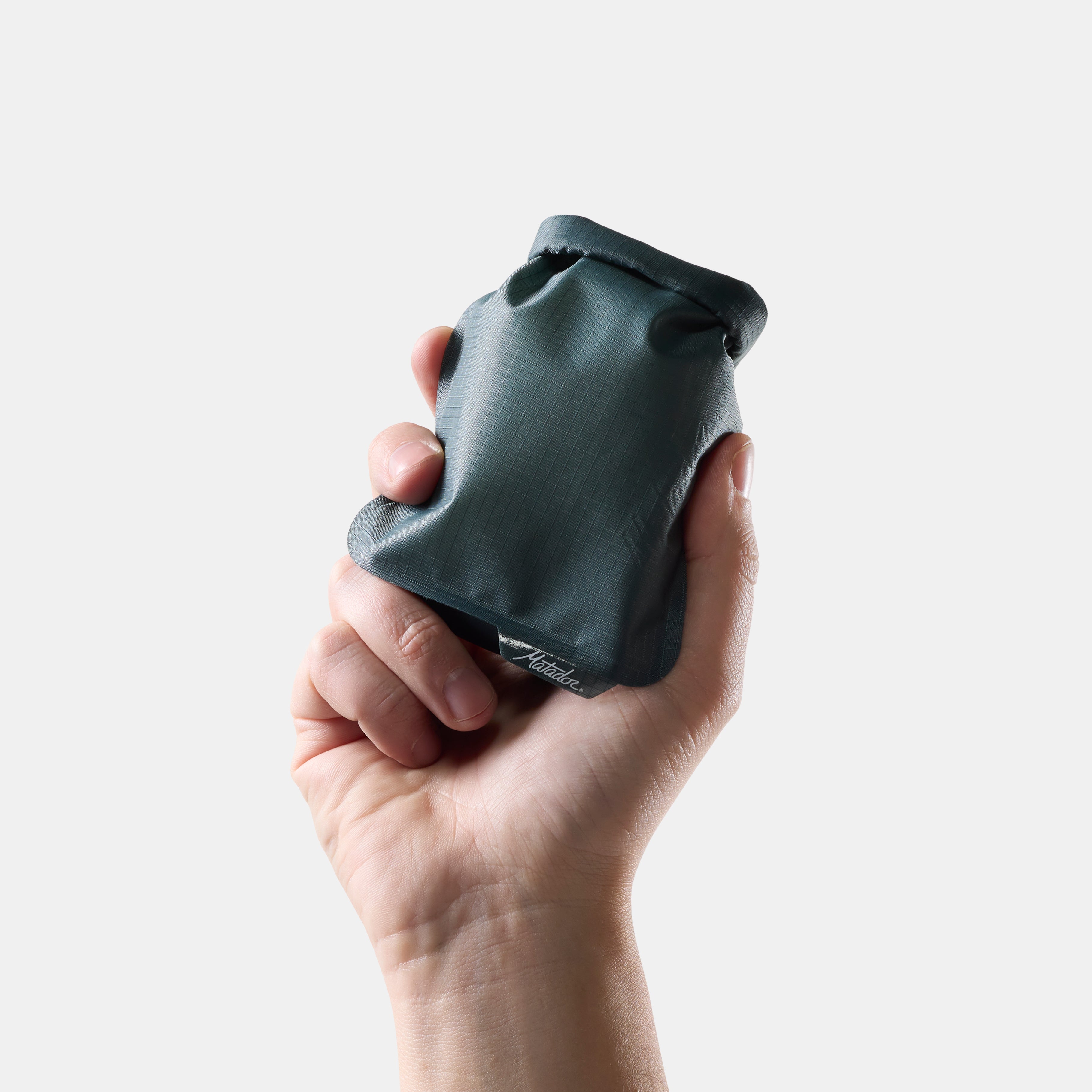 MATFP2S1001GN_MATADOR_TRAVELSOAPBARCASE_GN_OMS4.jpg