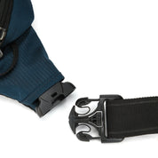 MetrosafeLS_ECONYL120HipPack_40117641_Ocean_10_2000x