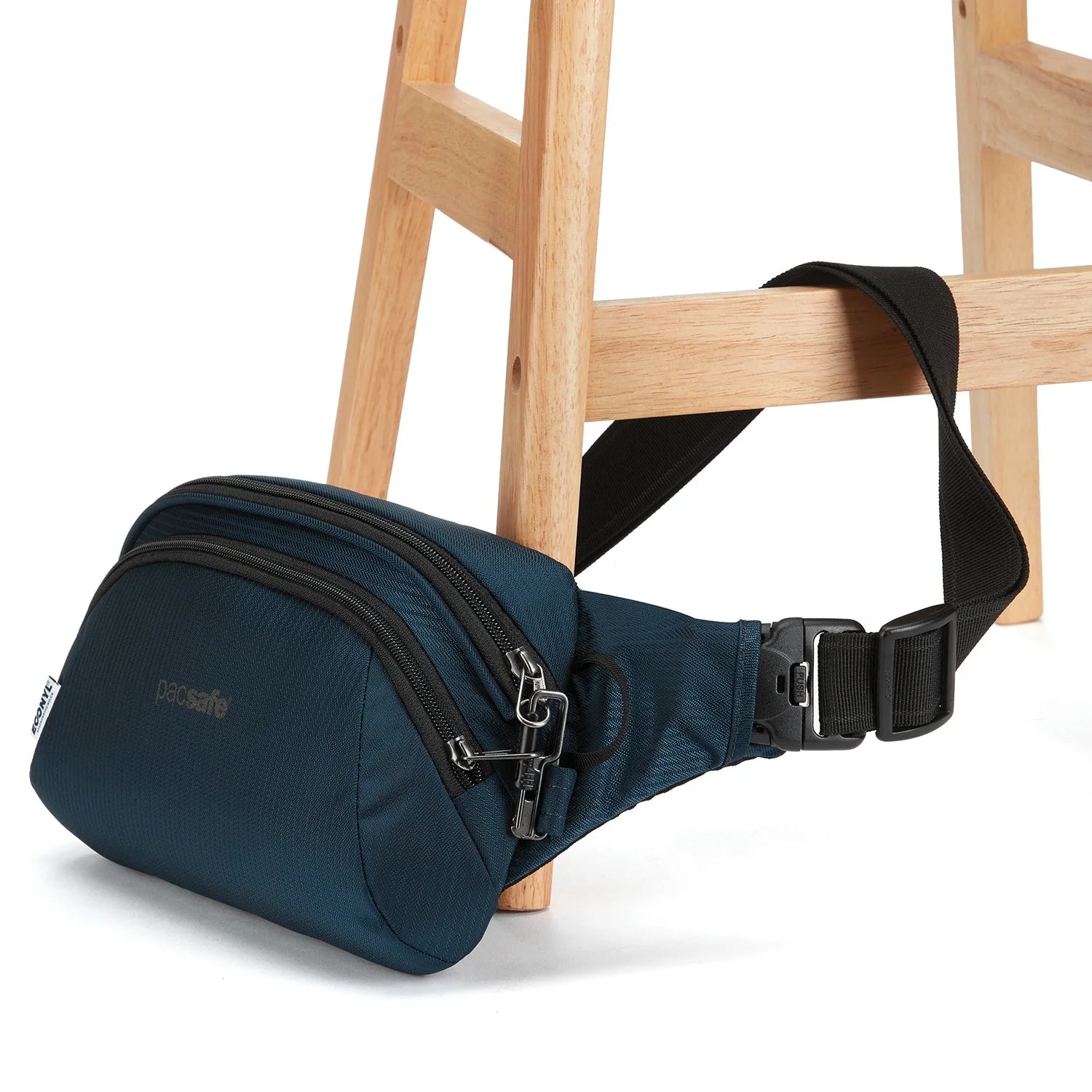 MetrosafeLS_ECONYL120HipPack_40117641_Ocean_6_2000x