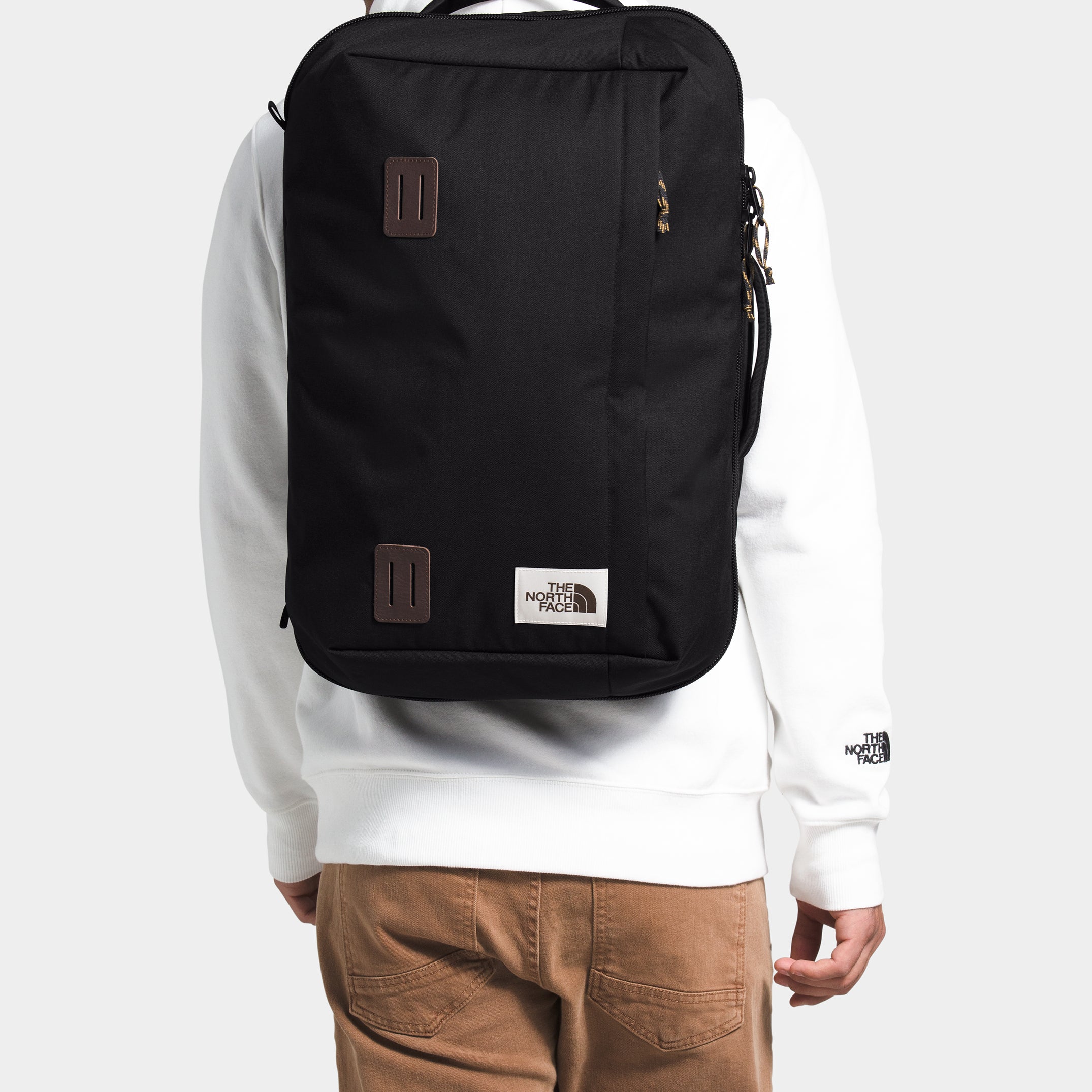 NF0A3KZP_KS7_modelback