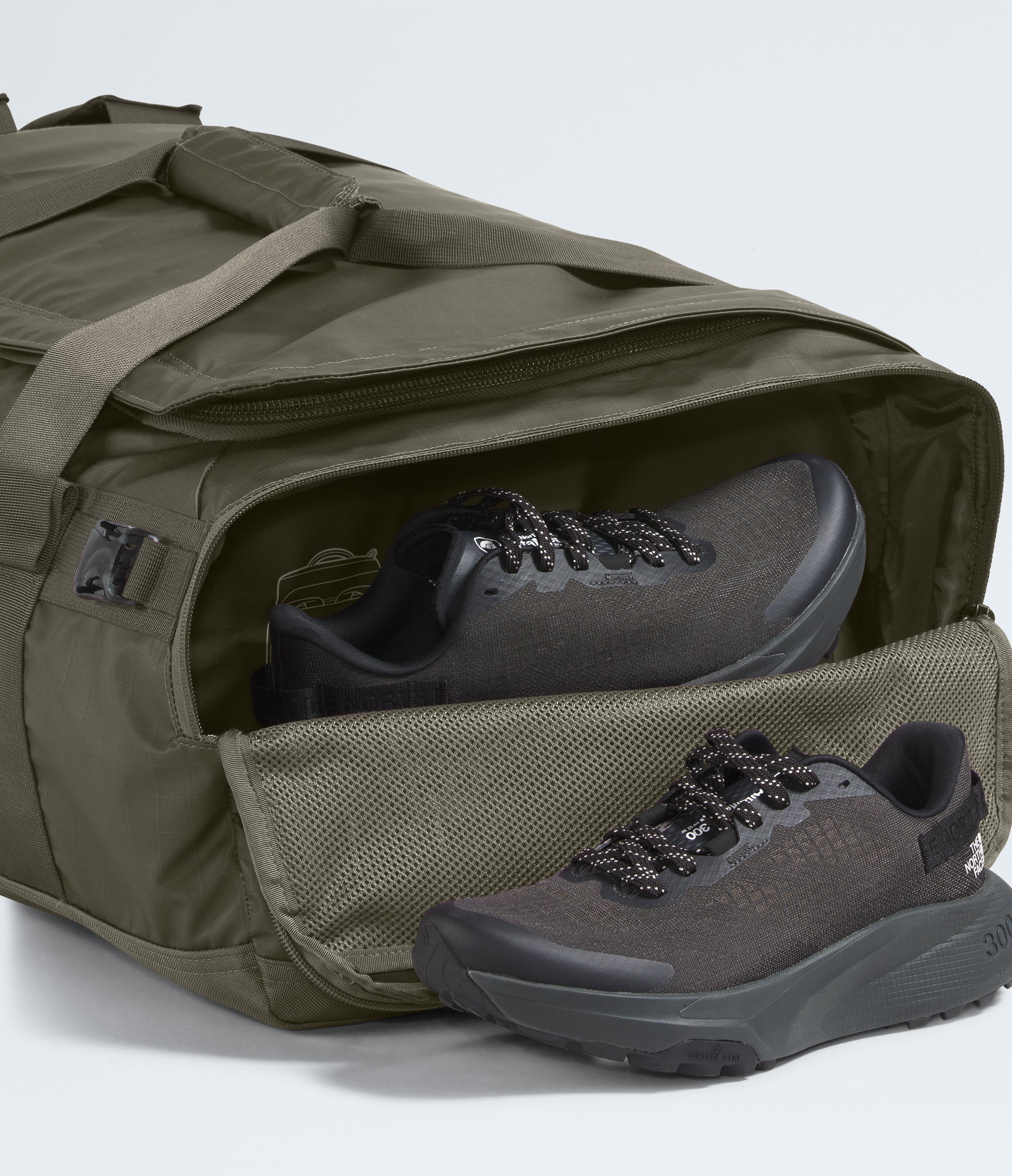 The North Face Base Camp Voyager Duffel 62L - New Taupe Green/TNF Black