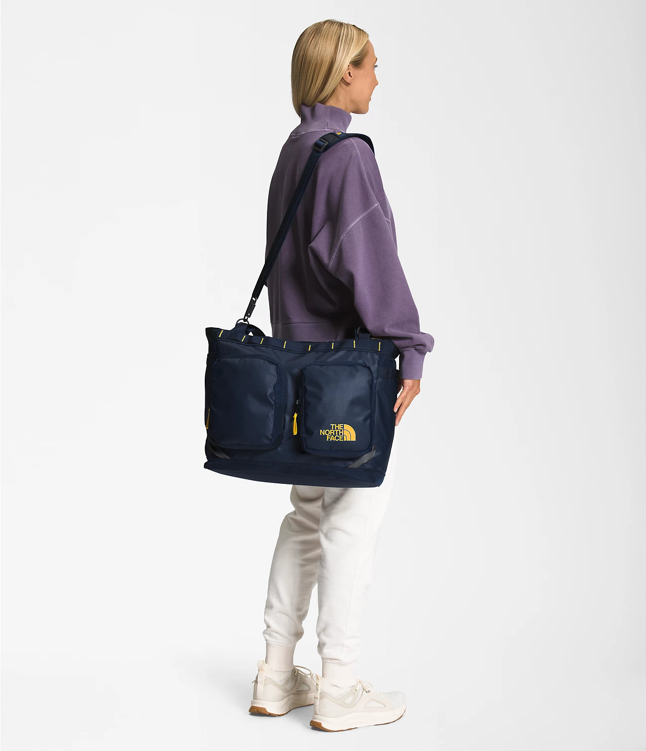 NF0A81BM_H7I_modelback