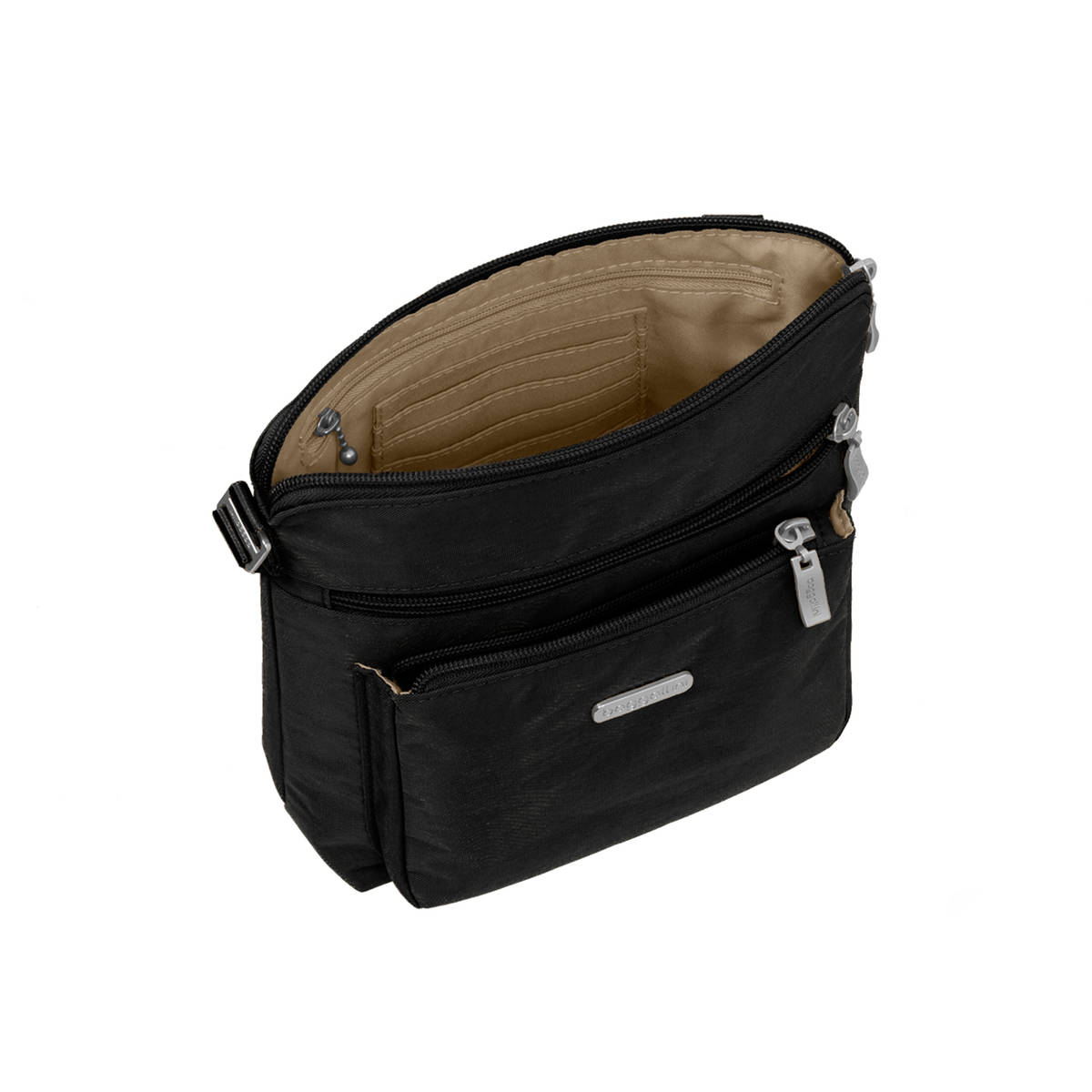 POC879_B0018_Interior