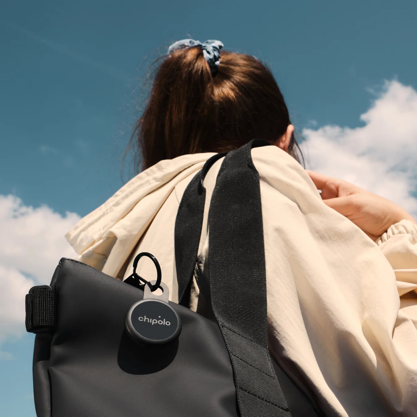 Chipolo LOOP Rechargeable Tracking Tag - Honey