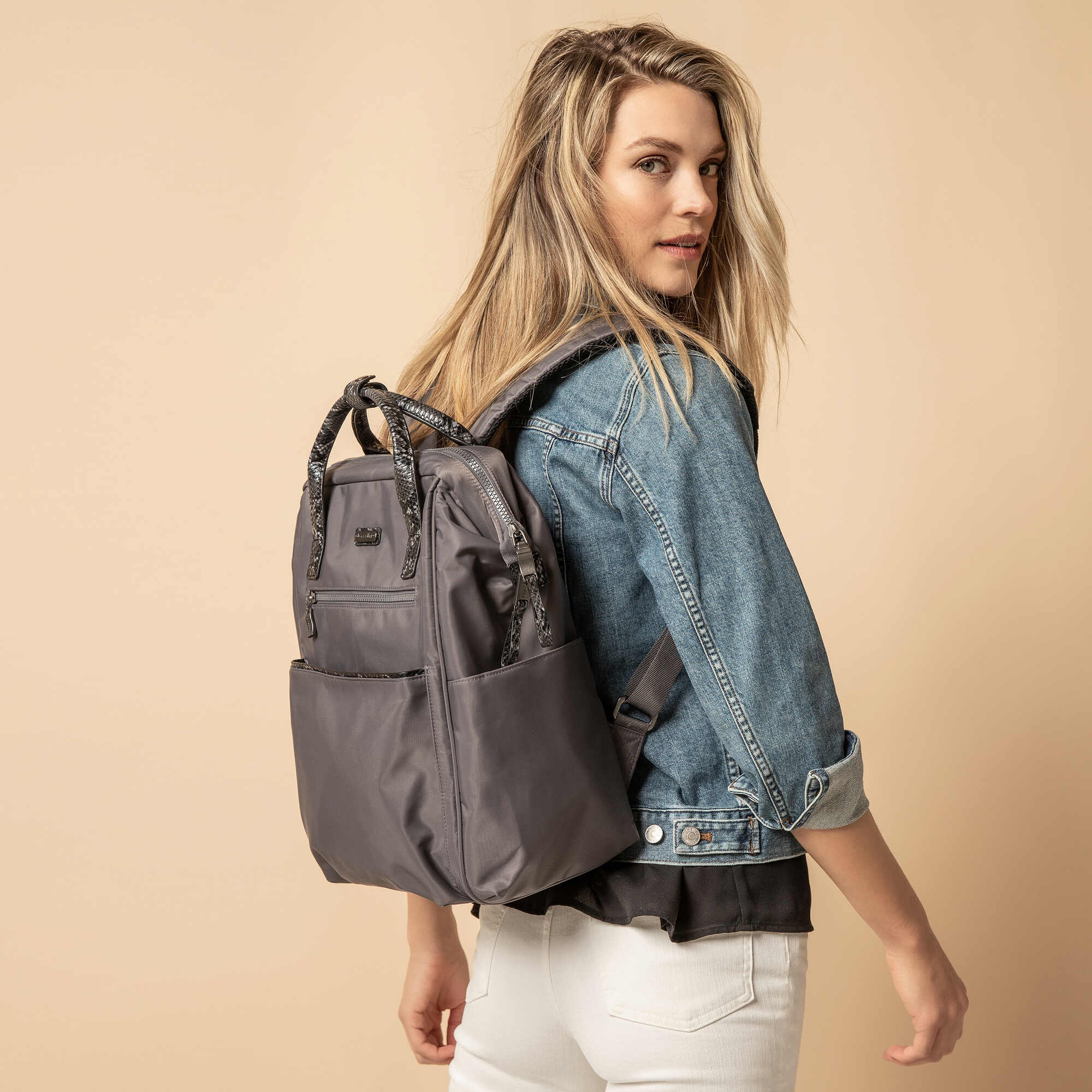 SOH426_B1005_model01