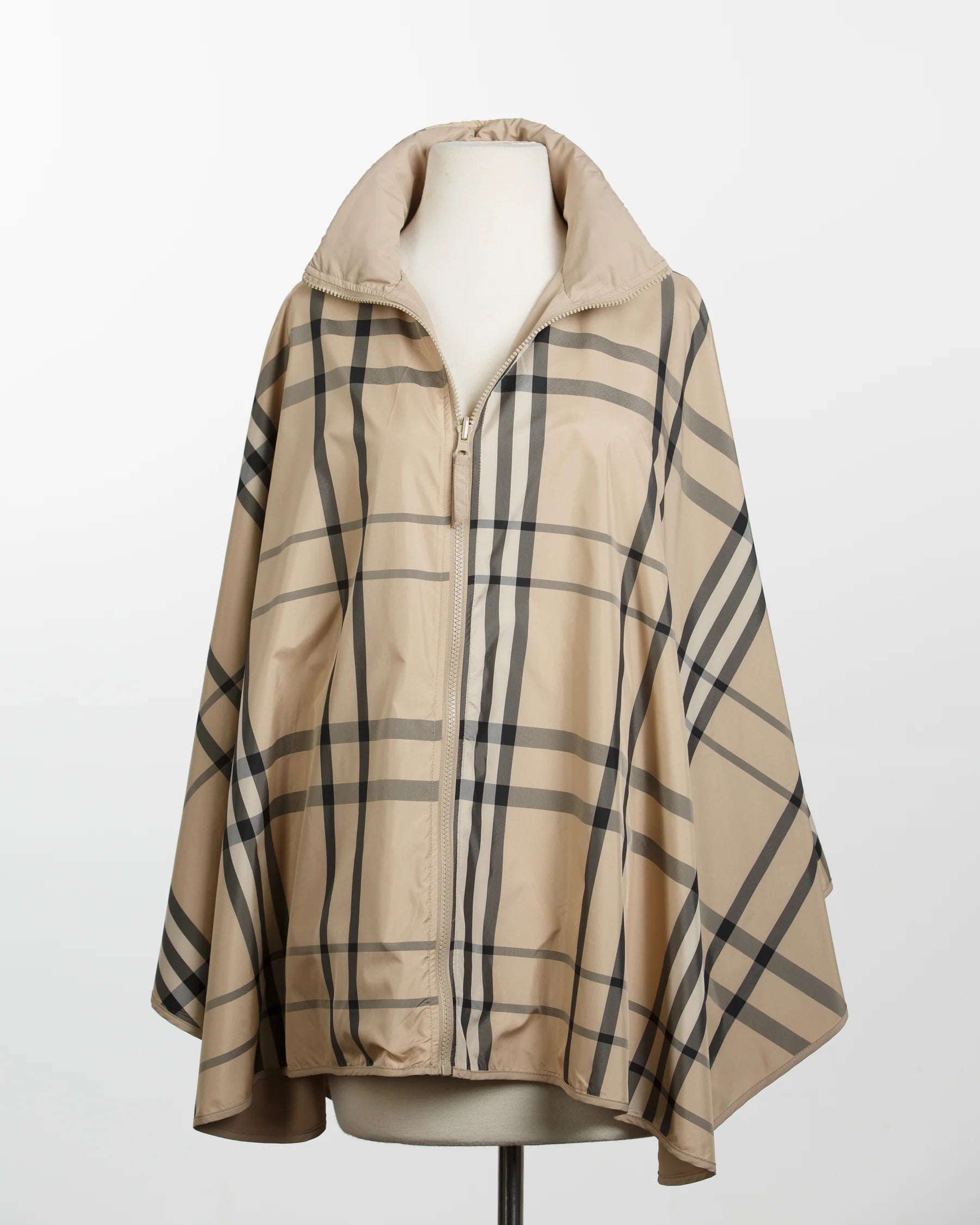 Rainraps SPORTYRAP Sport Poncho - Camel & Plaid, Front View Plaid
