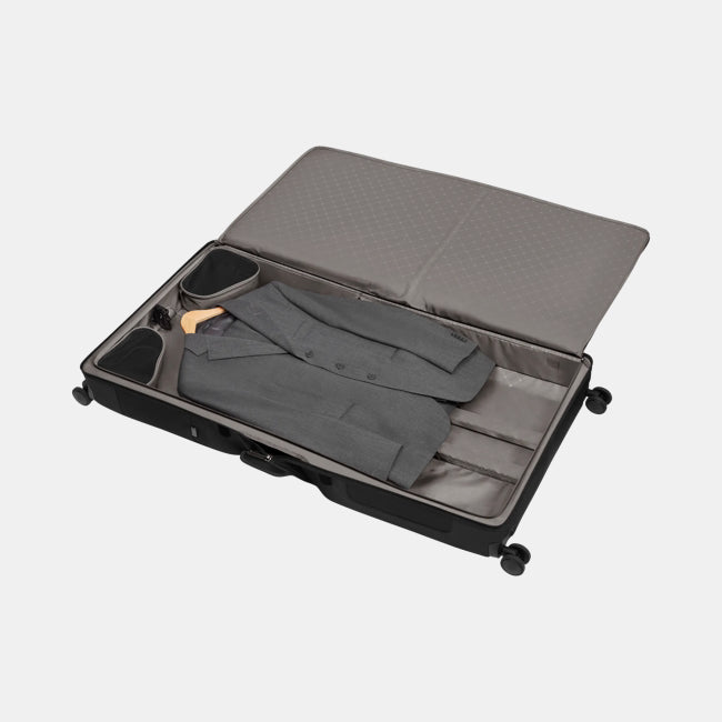 Victorinox Werks Traveler 7.0 Wheeled Garment Bag - Black