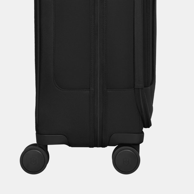 Victorinox Werks Traveler 7.0 Wheeled Garment Bag - Black