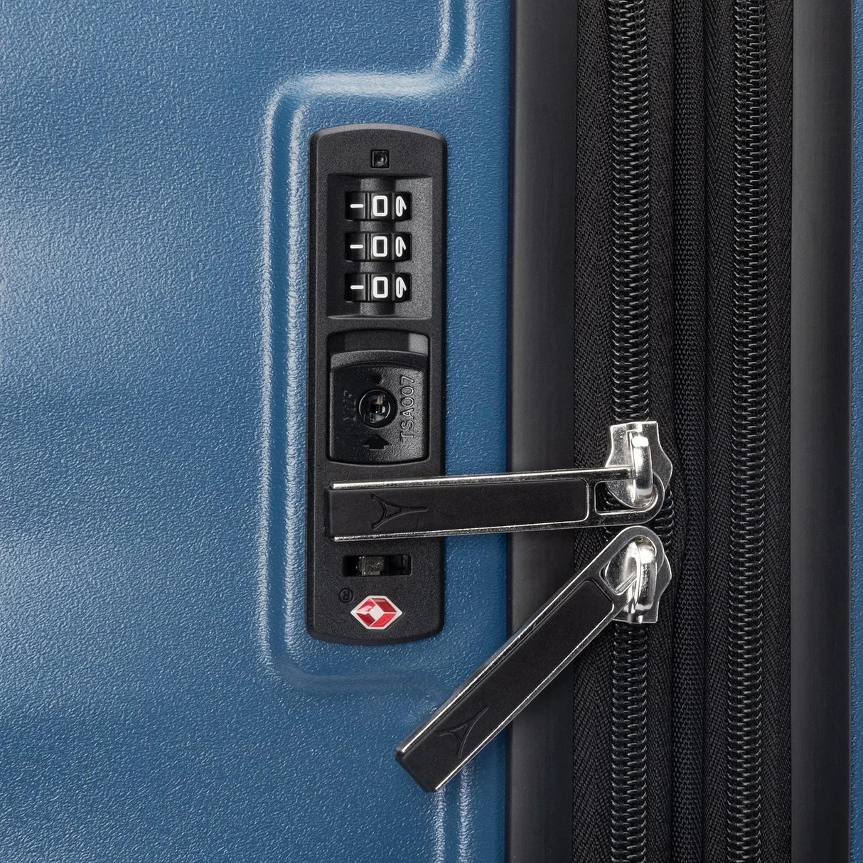 Travelpro Maxlite Air V2 International Carry-On Hardside Spinner - Ensign Blue