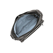 UPB287_B0865_Propped