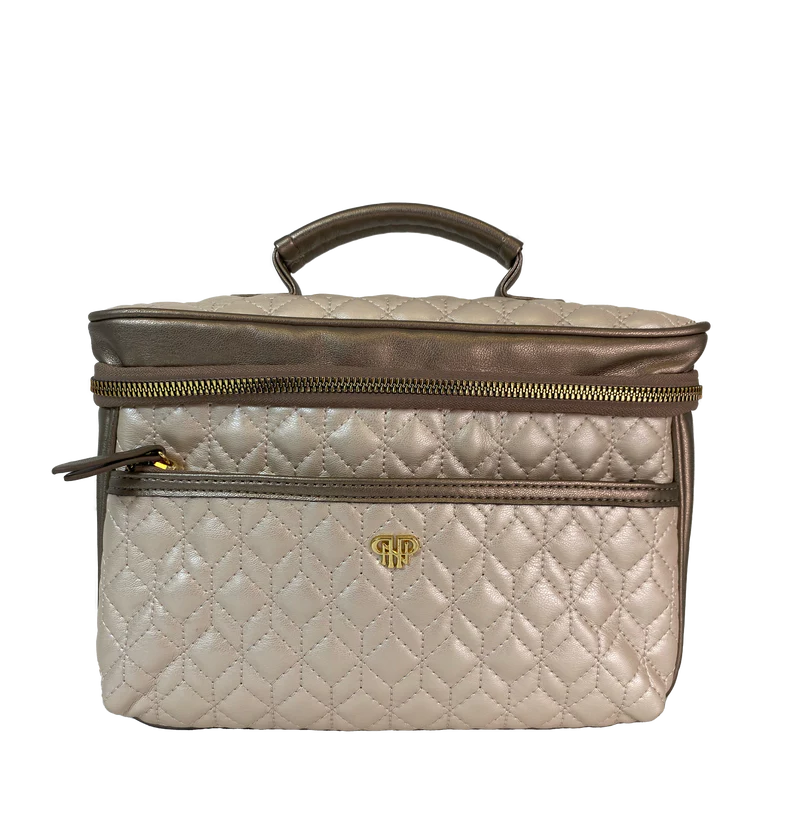 WEBTrainCasePearlBronzeFront_800x