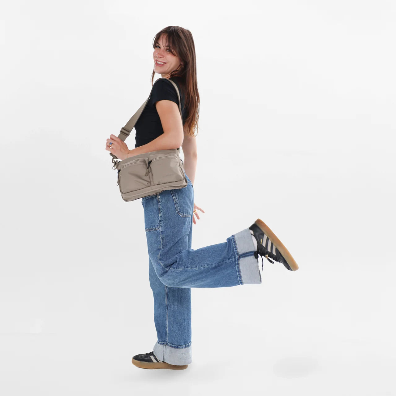Sherpani Ceara Expandable Crossbody - Dune Tan